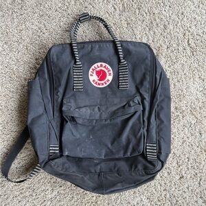 Fjallraven Kånken Dark Gray Backpack